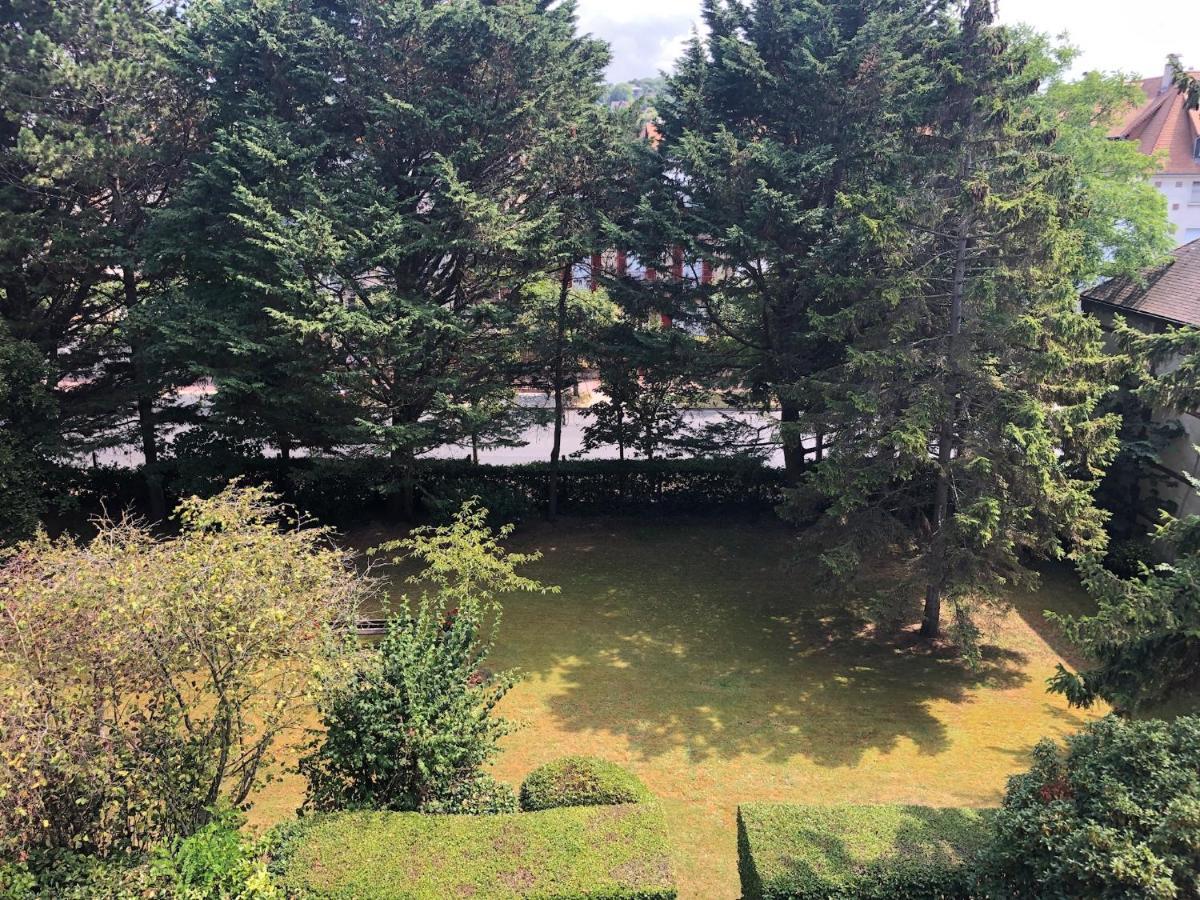 Beau Studio Terrasse Vue Jardin - A 2 Pas De La Mer Deauville Bagian luar foto