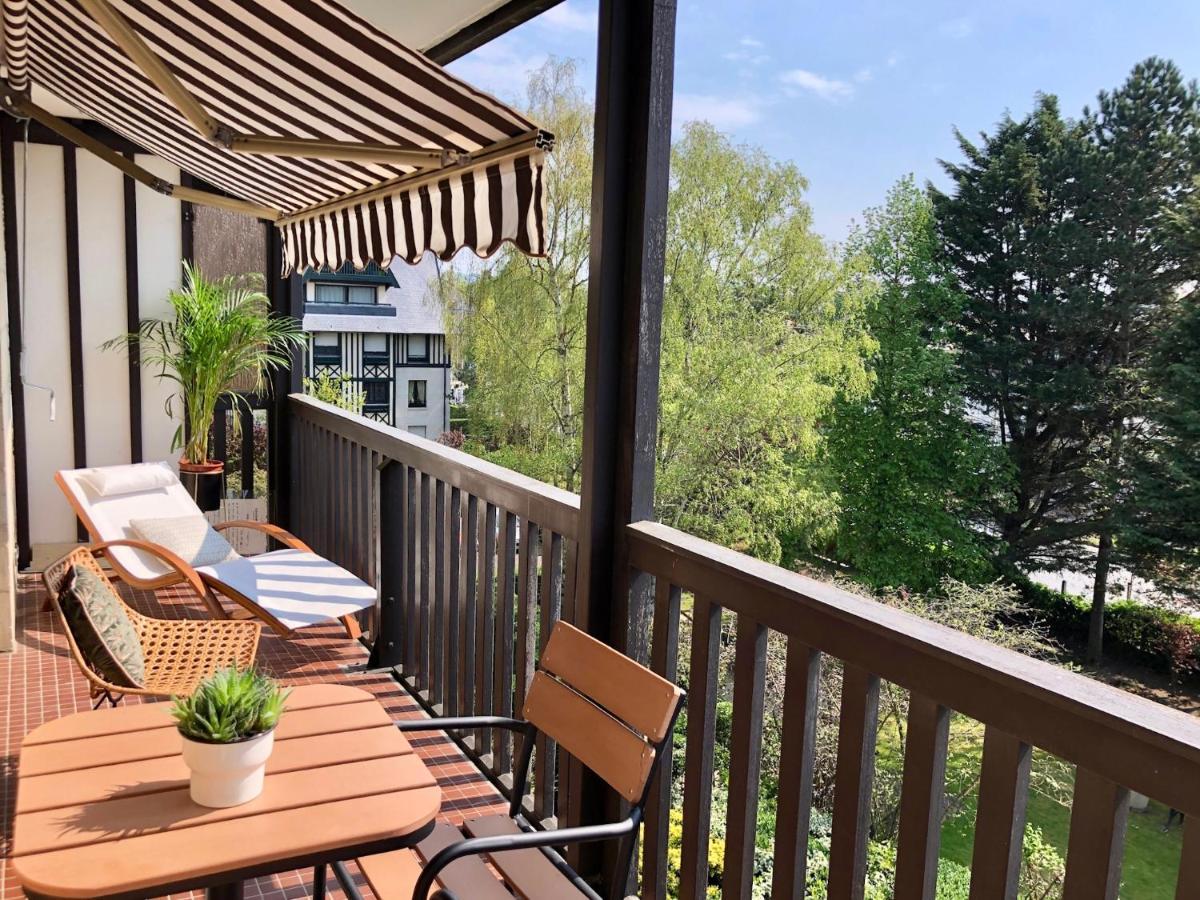 Beau Studio Terrasse Vue Jardin - A 2 Pas De La Mer Deauville Bagian luar foto