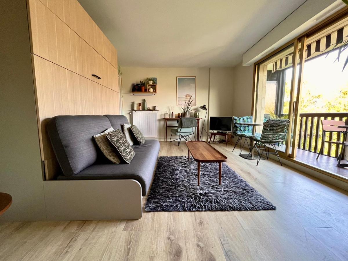 Beau Studio Terrasse Vue Jardin - A 2 Pas De La Mer Deauville Bagian luar foto