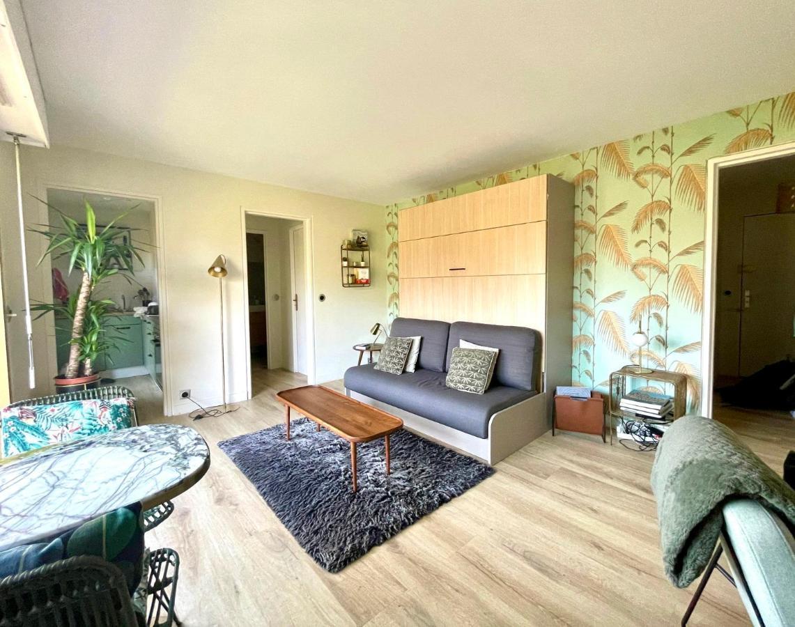 Beau Studio Terrasse Vue Jardin - A 2 Pas De La Mer Deauville Bagian luar foto